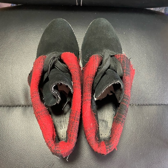 G.H Bass Cuffed Heeled Ankle Boots/Booties Black Red Buffalo Print Size 7 1/2 - Picture 11 of 16